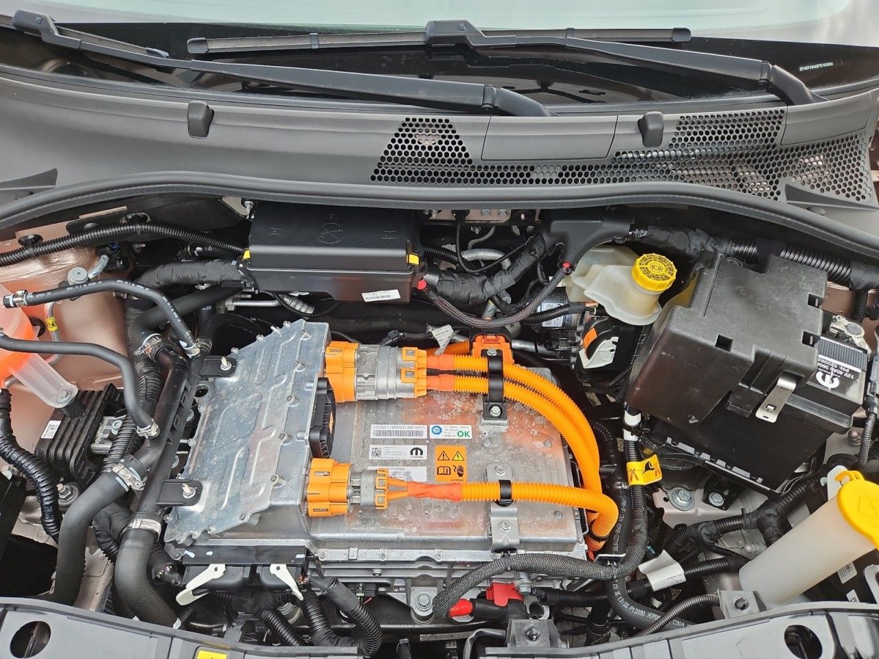 Fahrzeugabbildung Fiat 500e 42kWh Akku - Navi - Bluetooth