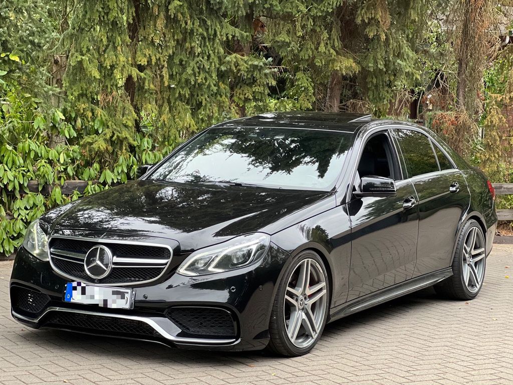 Image of Mercedes-Benz E 350