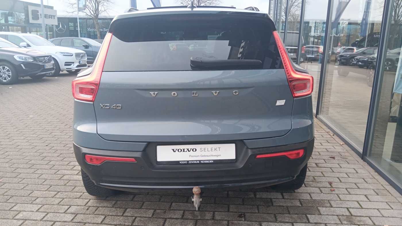 Fahrzeugabbildung Volvo XC40 Recharge Twin Motor Ultimate AWD