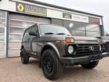 Lada Niva 4X4 Mike Sanders, Dotz - Lada Niva 4x4 Gebrauchtwagen mit Allradantrieb