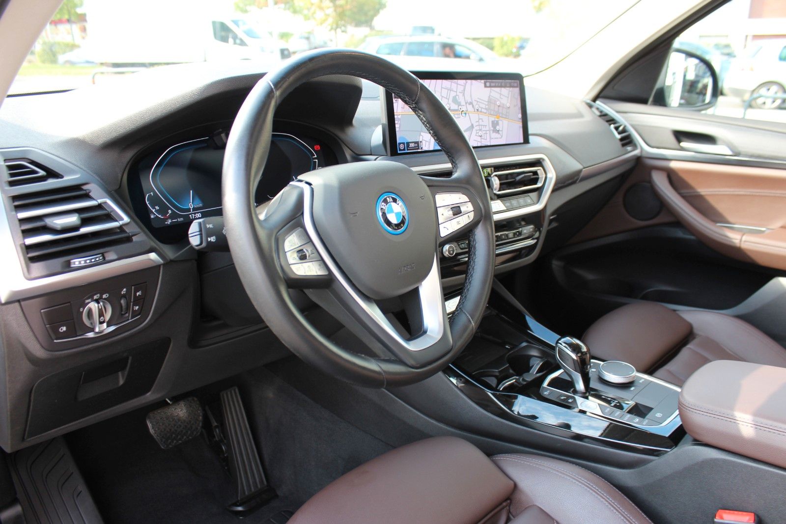 BMW X3 xDrive 30 e Laser Pano ACC HuD AHK Live-C. + foto 16