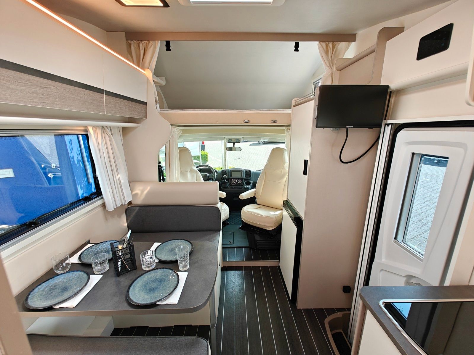 Fahrzeugabbildung XGO Dynamic 35 AUTOMATIK Modell 2025 SPRING SALE
