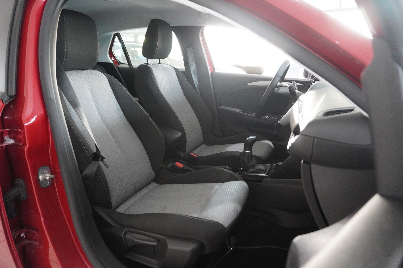 Fahrzeugabbildung Opel Corsa F 1.2 FACELIFT NAVI/LED/KAMERA/VIRTU./DAB+
