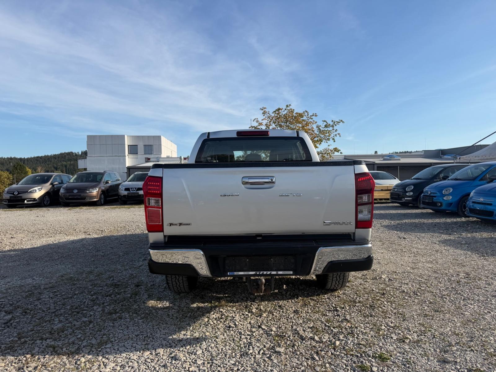 Isuzu D-Max Double Cabine 2.5 TD 163ch BVA - Attelage - Carnet entretien - Non fumeur