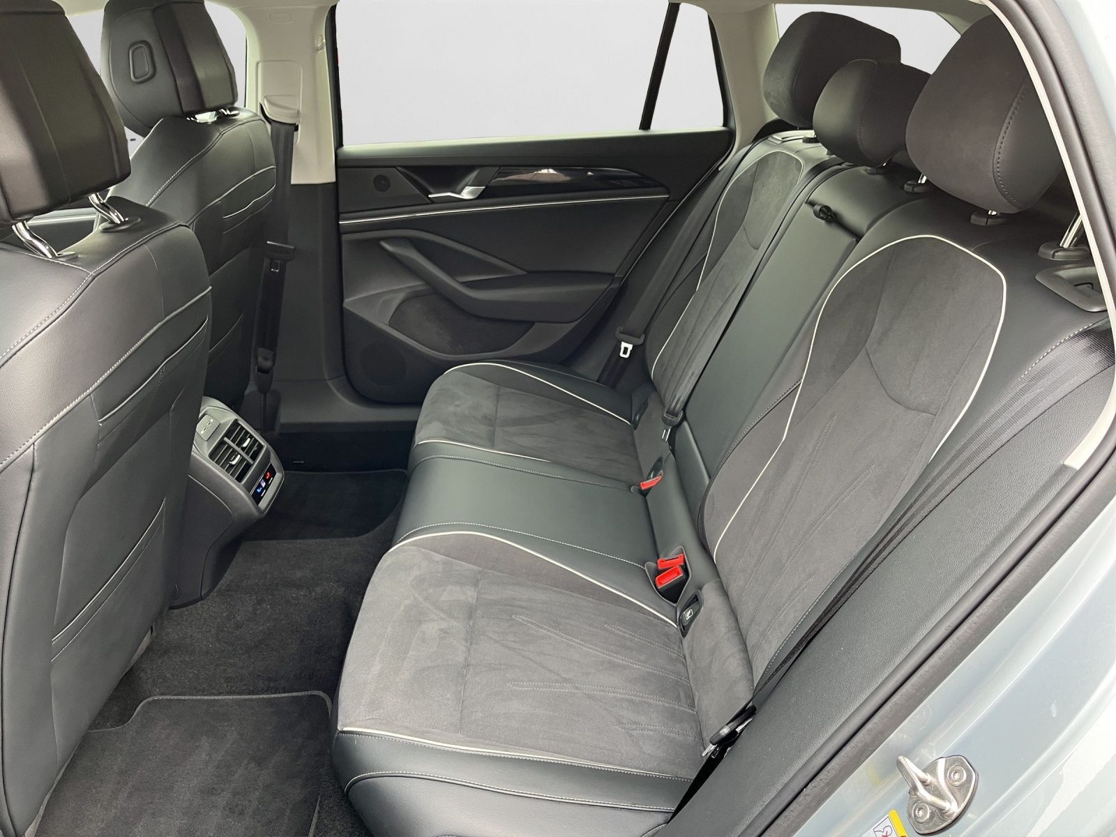 Volkswagen Passat - Bild 15