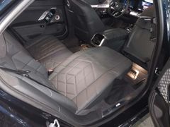 Fahrzeugabbildung BMW i7 M70 xDrive EXECUTiVE THEATRE B&W DIAMOND SKY