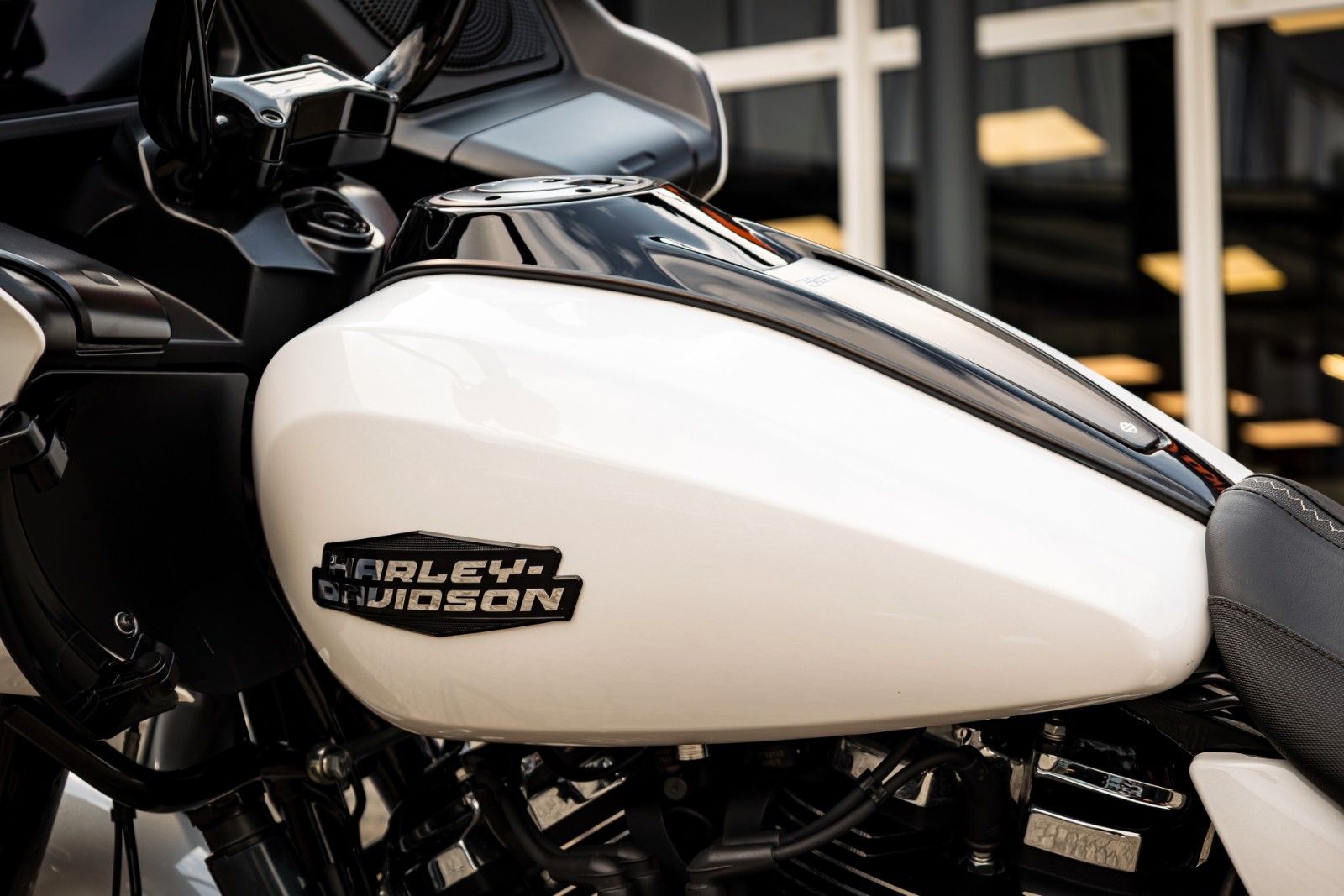 Fahrzeugabbildung Harley-Davidson ROAD GLIDE FLTRX 117cui - Screamin Eagle Auspuff