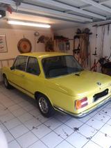 BMW 1502 - BMW 2002 Oldtimer mit Benzin-Antrieb