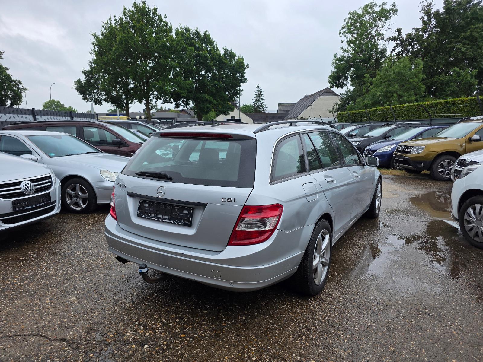 Mercedes-Benz C200 2011 — photo 5