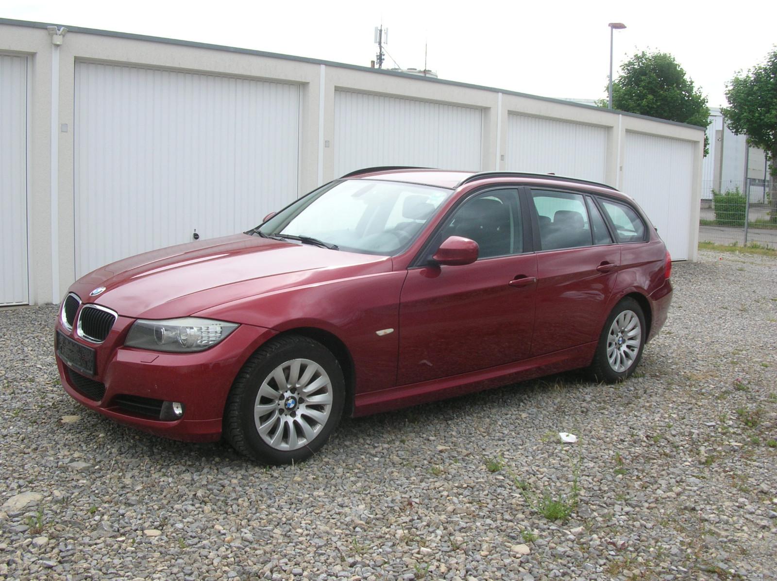 BMW 320d Touring-Navi-Klima-PDC-AHK