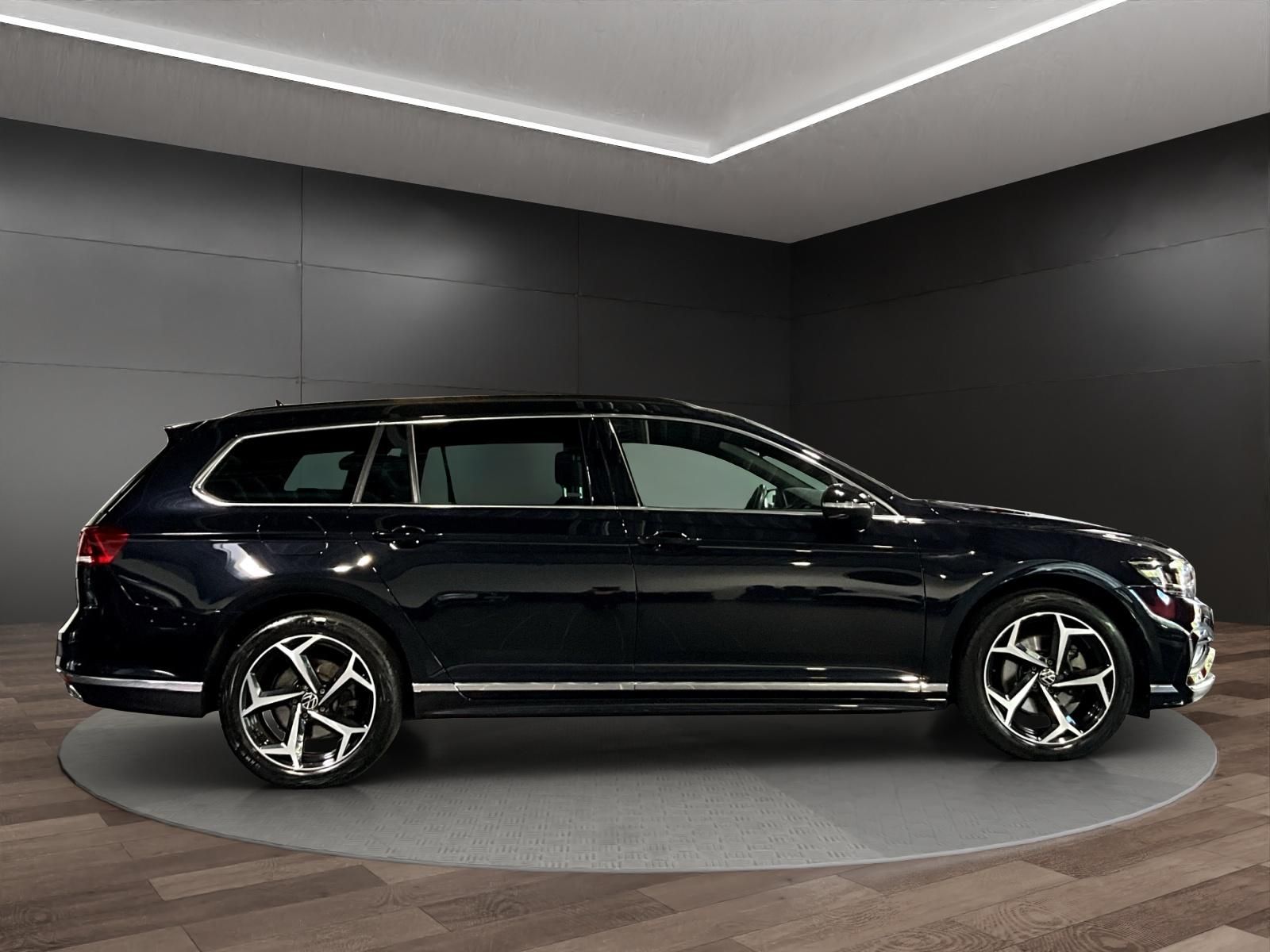 Volkswagen Passat Variant - Bild 3