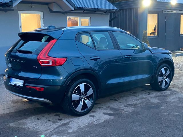 Volvo XC40 Automatik T3 LEDER/NAVI-SYS/R-KAMERA/