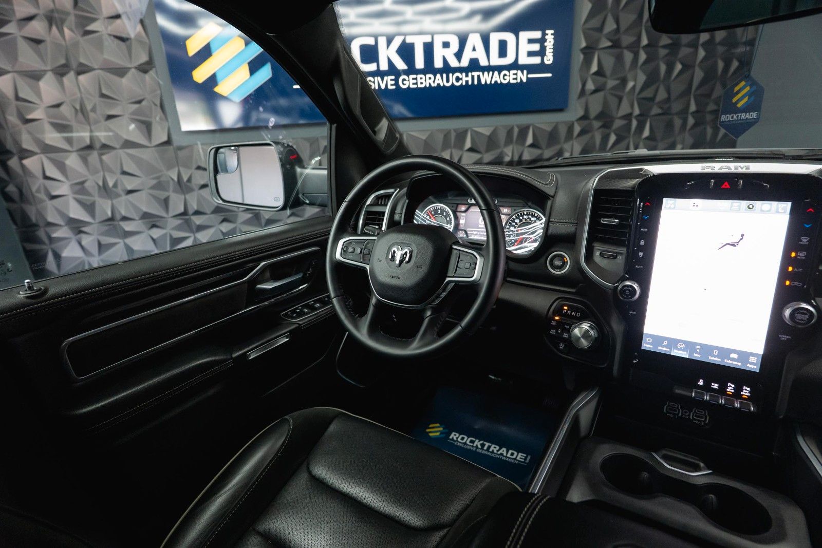 Fahrzeugabbildung Dodge RAM 5.7 V8 HEMI 4x4 LARAMIE TRX OFFROAD PAKET
