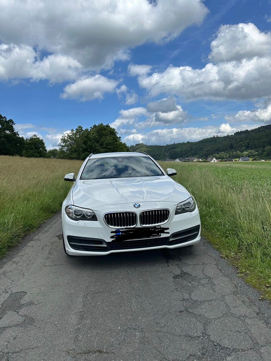 BMW 520d xDrive Touring A -