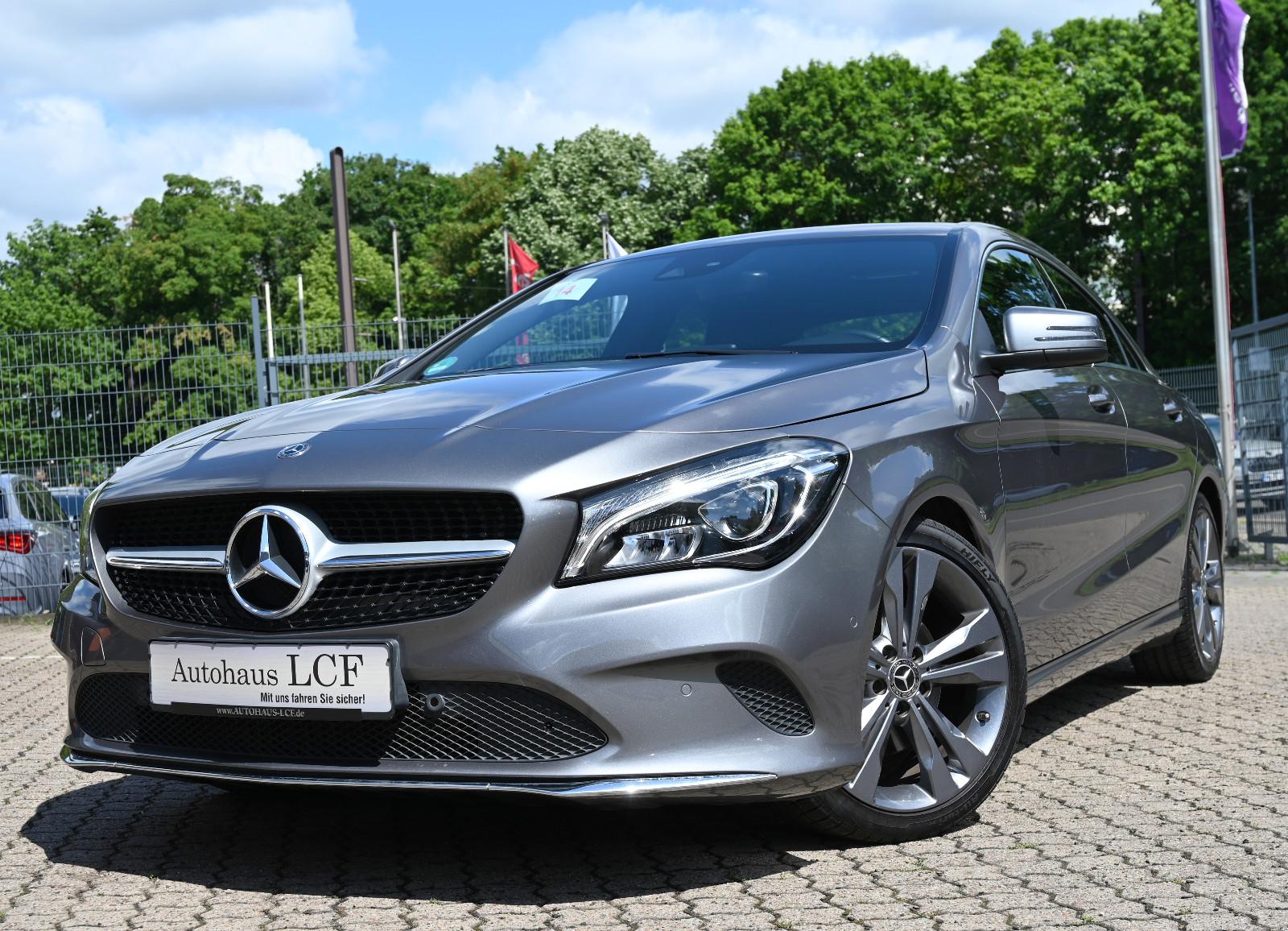 Mercedes-Benz CLA 180 Urban Navi LED Sitzhz Leder Cam CarPlay