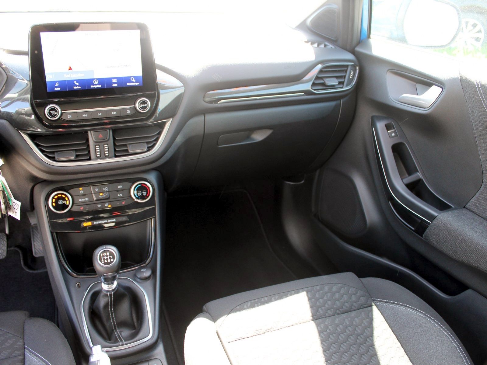 Fahrzeugabbildung Ford Puma Titanium 1,0 EcoBoost Mild Hybrid
