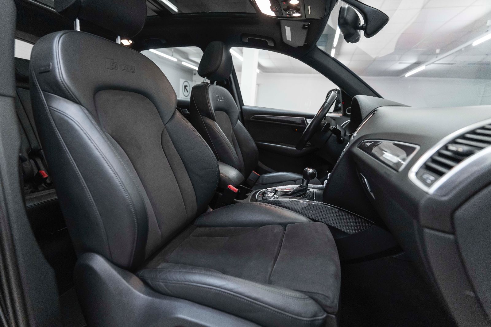 Fahrzeugabbildung Audi SQ5 3.0TFSI QUATTRO B&O BIXENON KAM NAV ALC PANO