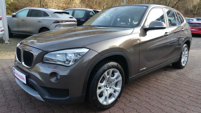 BMW Baureihe X1 20 i xDrive*SHZ*AHK*Bi-Xenon*PDC