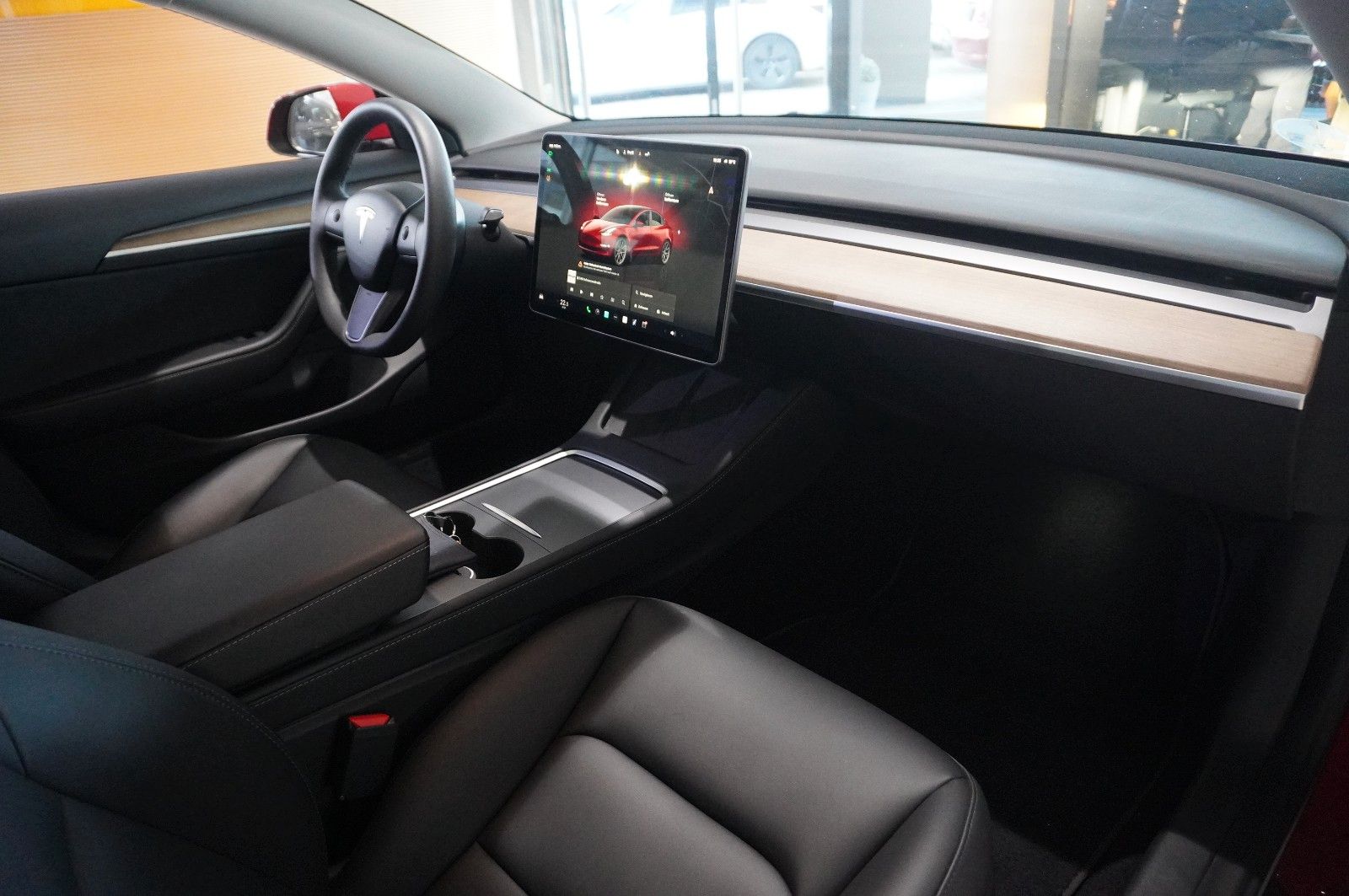 Fahrzeugabbildung Tesla Model 3 LONGRANGE DUAL-MOTOR NAVI/KAMERA/DAB/AMD