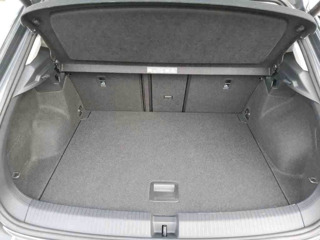 Fahrzeugabbildung Volkswagen T-Roc STYLE ACTIVE DSG ACC NAVI KAMERA GJ 1.HD