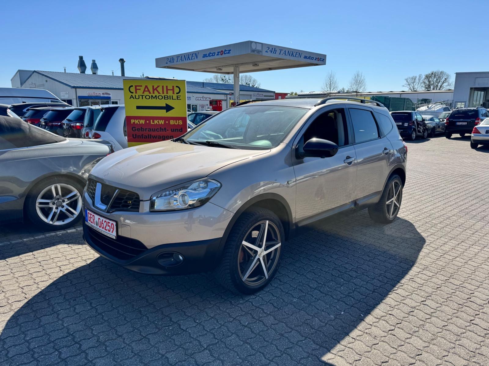 Nissan Qashqai +2 360 4X4