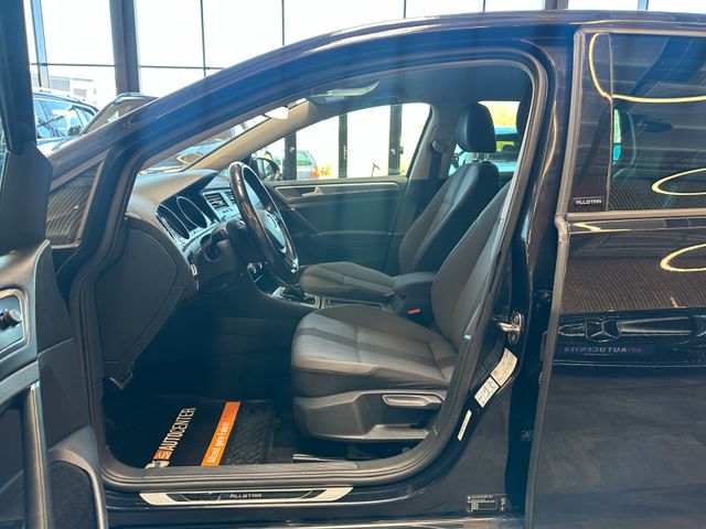 Volkswagen Golf VII Lim. Allstar BMT *Navi*