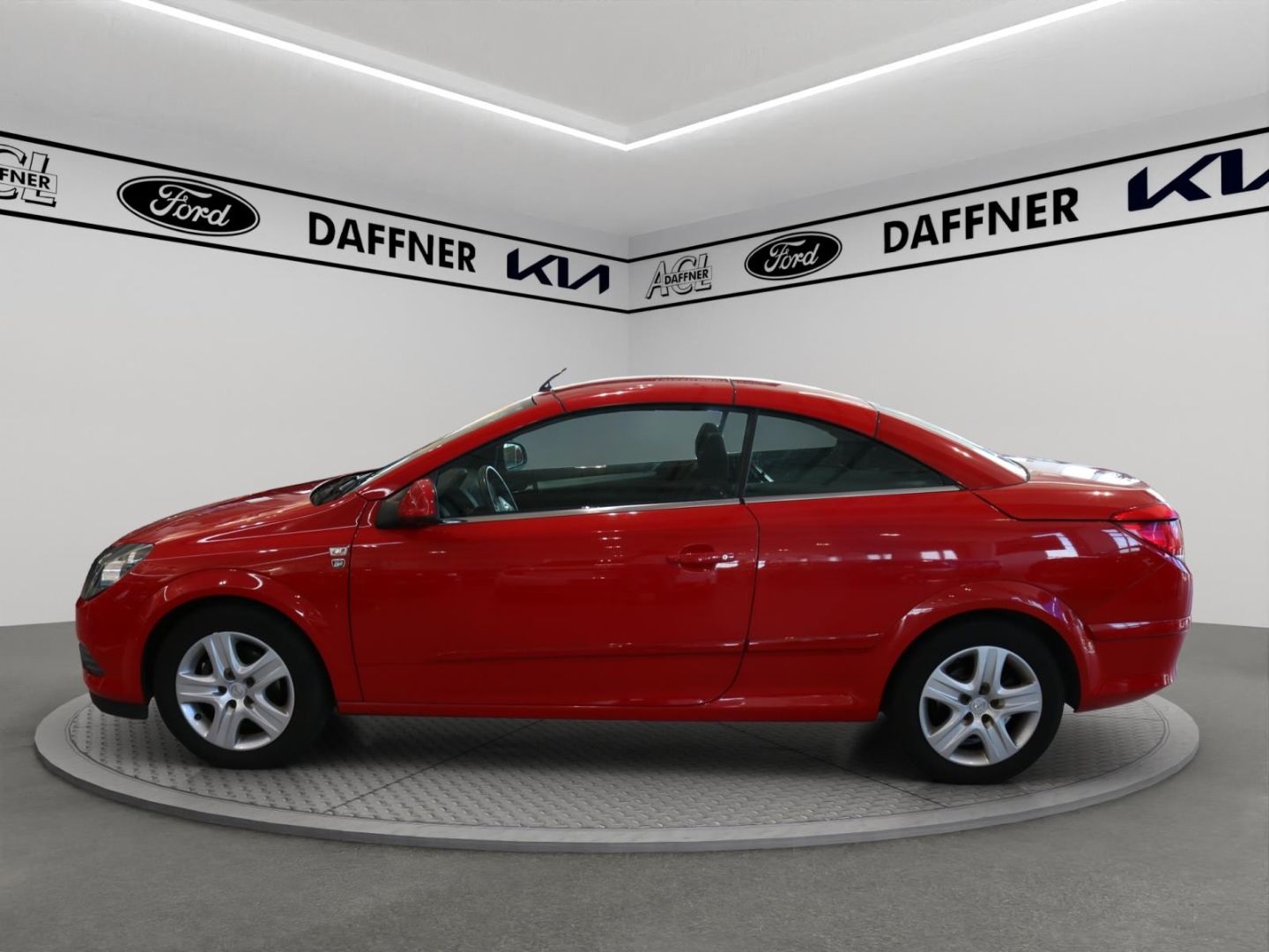 Fahrzeugabbildung Opel Astra H Twin Top Edition 111-Jahre Cabrio