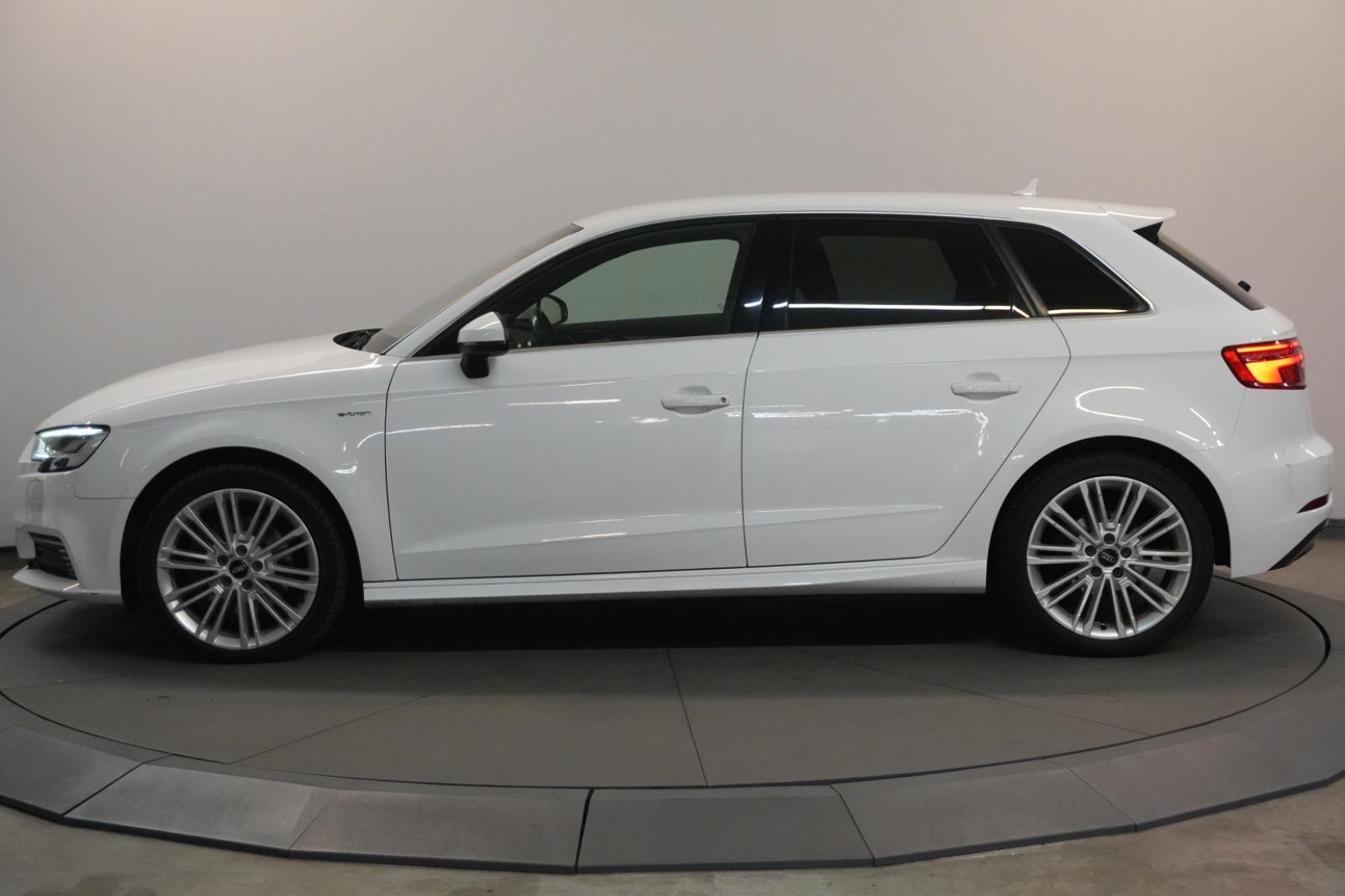 Audi A3 Sportback e-tron sport s line LED Kamera