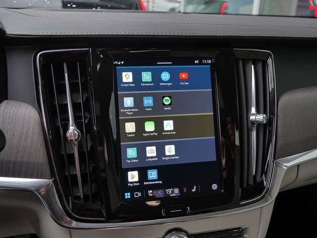Volvo V90 Kombi 2.0 Plus Dark Recharge Plug-In Hybrid  foto 23