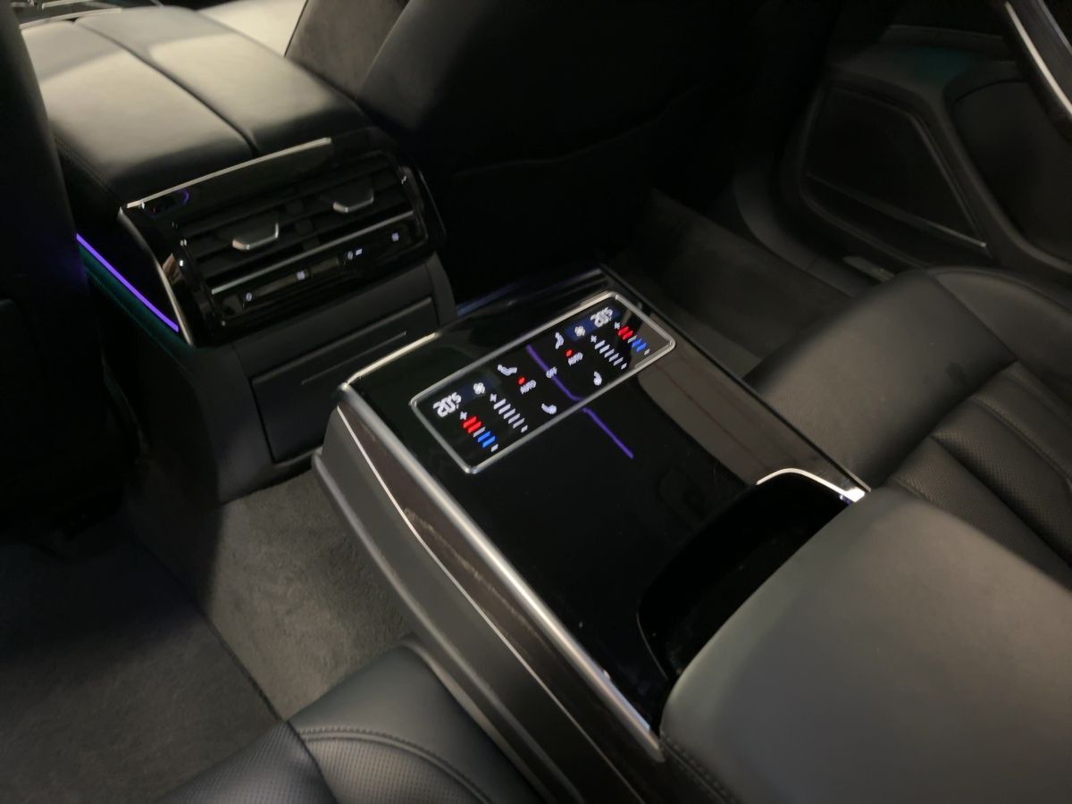 Audi A8 - Bild 21