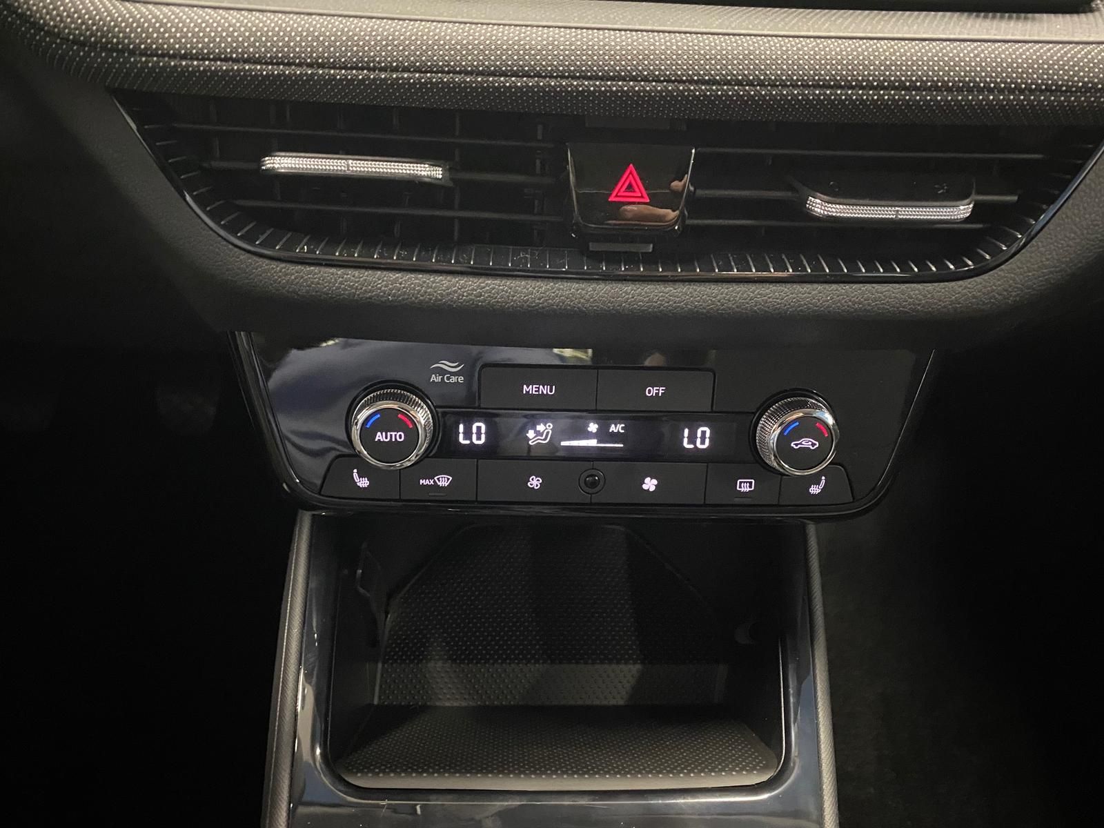 Fahrzeugabbildung SKODA Fabia Selection APP+KLIMA+RFK+PDC+SITZHEIZ+Andro