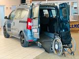 Dacia Dokker Behindertengerecht-Rampe-Stepway - Dacia: Blau