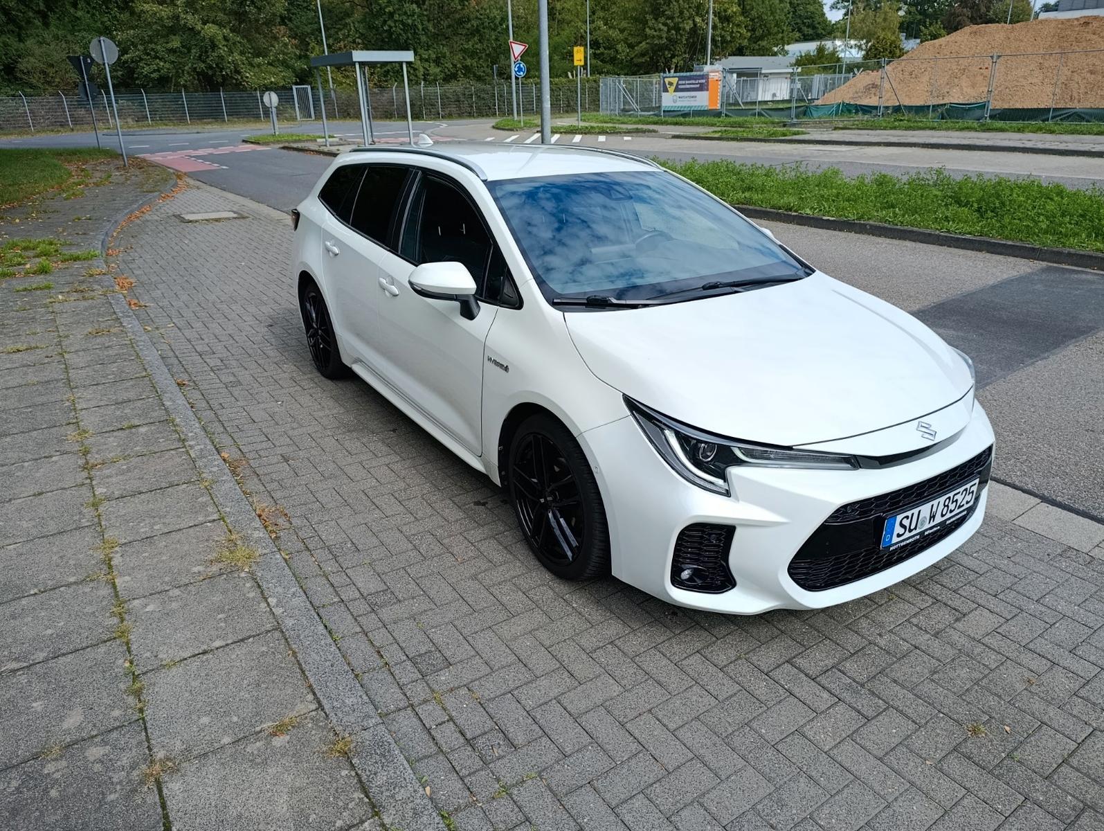 Suzuki Swace 1.8 Hybrid Comfort+ Corolla Touring Sports