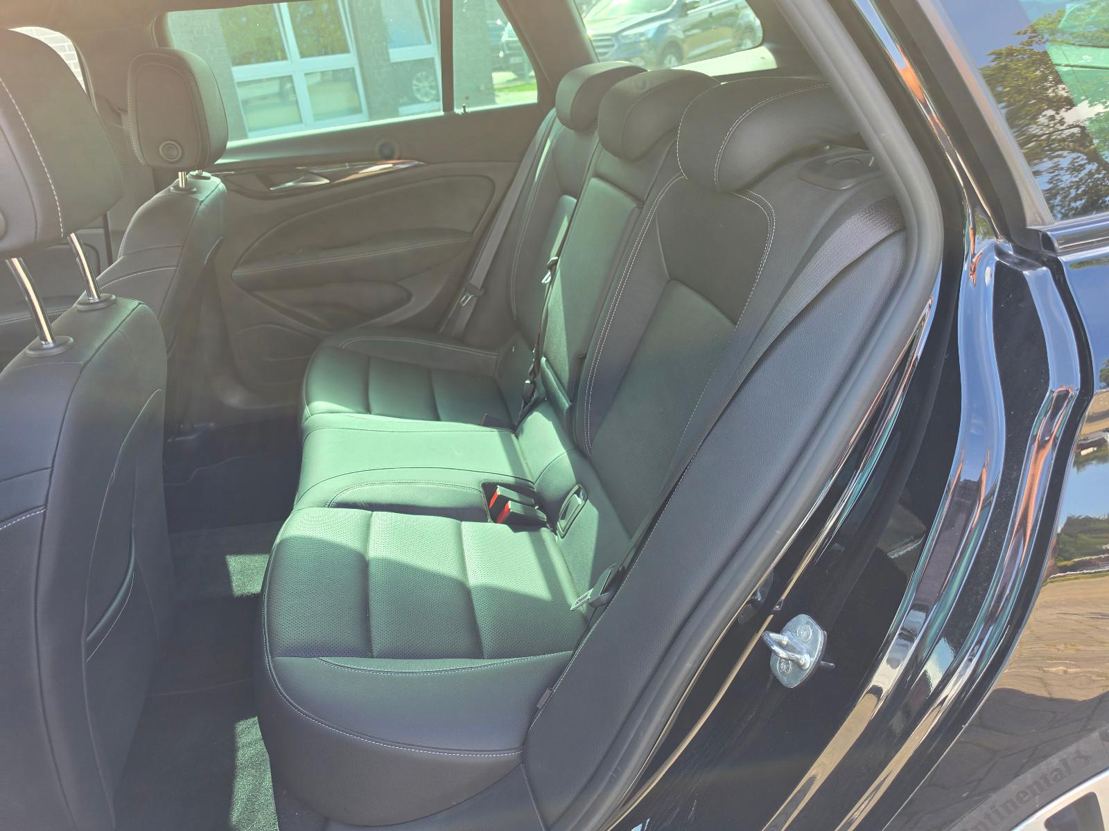 Opel Insignia B Sports Tourer Ultimate AHK KAM LEDER