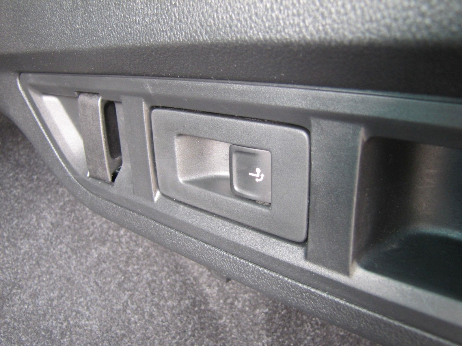 Fahrzeugabbildung SKODA Octavia Combi RS 2.0l TDI 200PS DSG