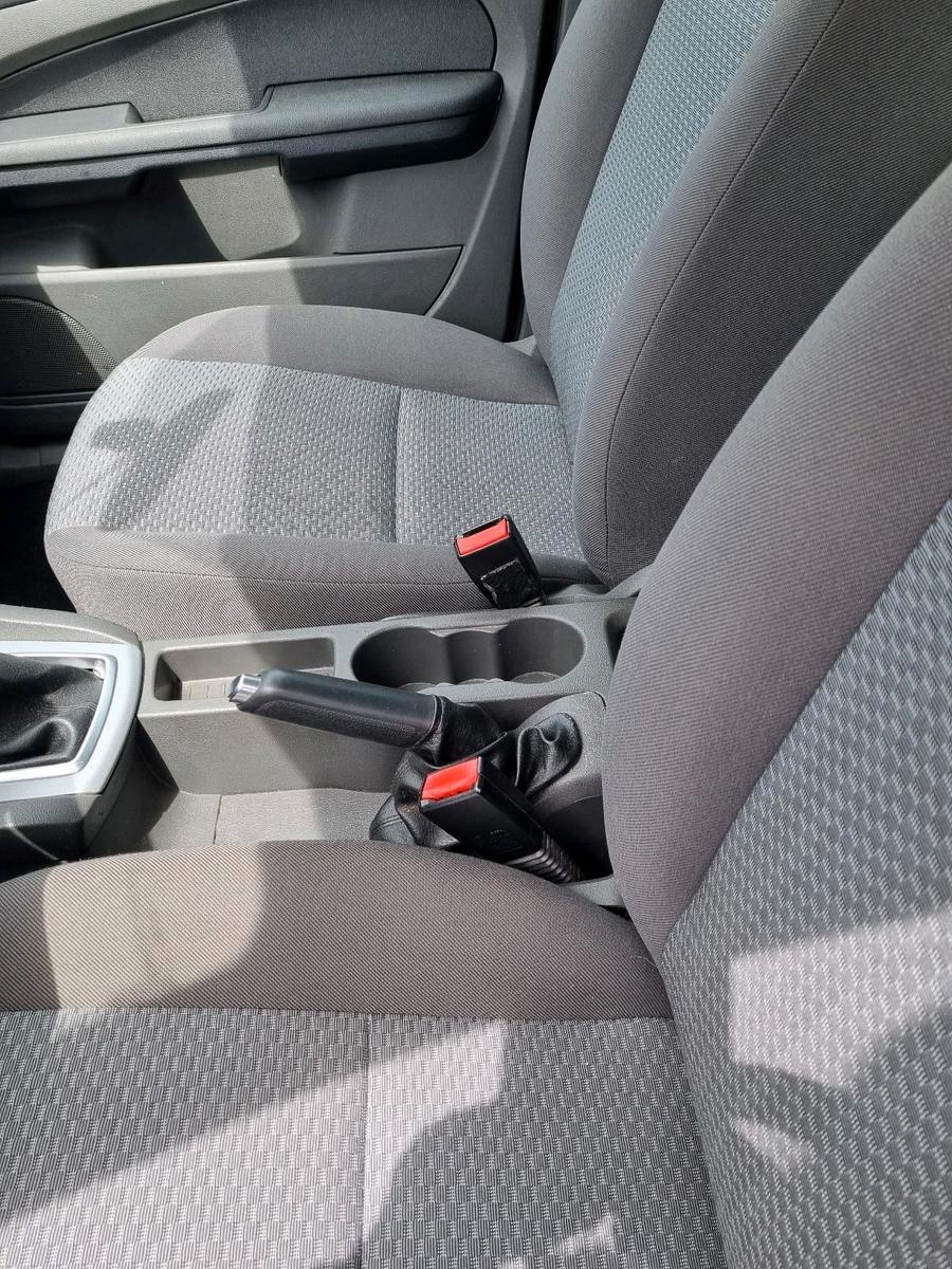 Ford Focus 2007 — photo 11