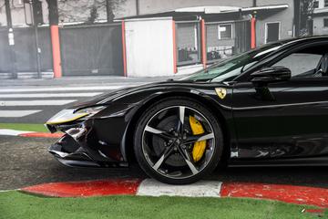 2021 Ferrari SF90 照片 5