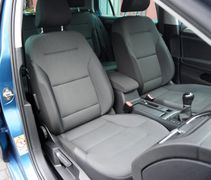 Fahrzeugabbildung Volkswagen Golf VII Lim. Comfortline BMT DYNAUDIO SHZ PDC!