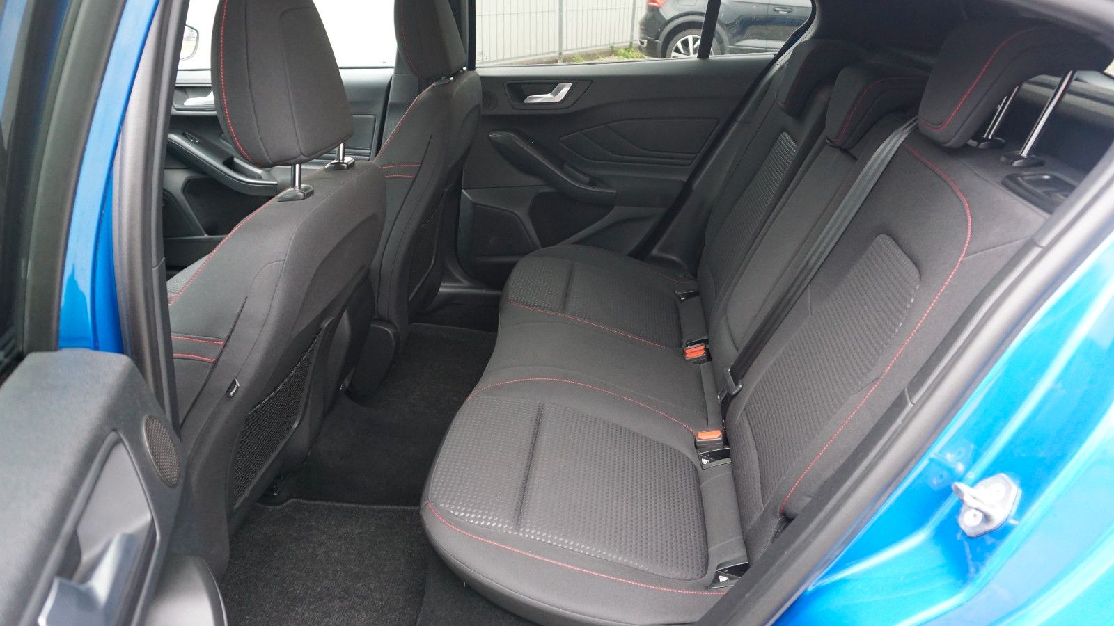 Fahrzeugabbildung Ford Focus Lim. ST-Line, Navi, LED, B&O Sound+WR