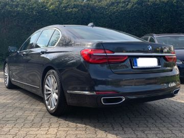 BMW 730 - 5