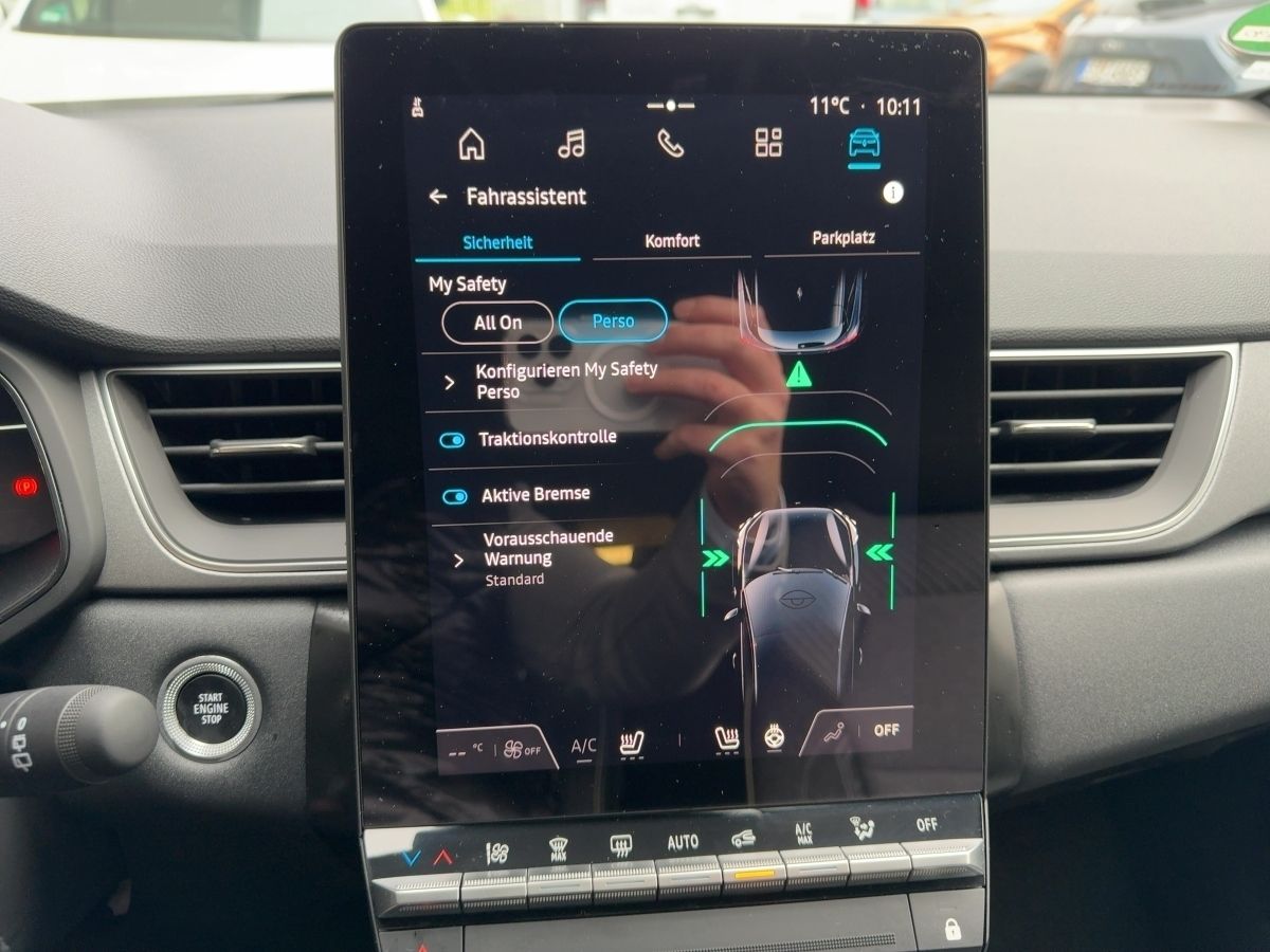 Fahrzeugabbildung Renault Captur Techno Mild Hybrid 160 EDC ABS Fahrerairb