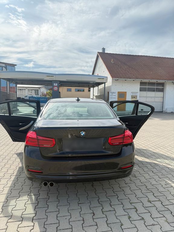 Image of BMW 320