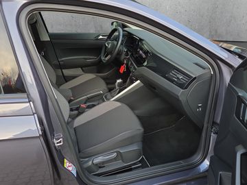Fahrzeugabbildung Volkswagen Polo Life 1.0 TSI DSG IQ.DRIVE Klima