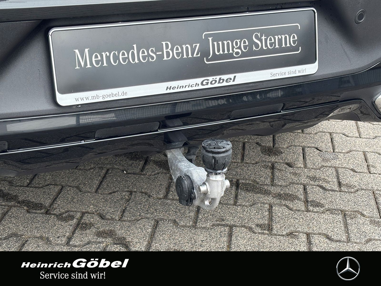 Fahrzeugabbildung Mercedes-Benz GLC 220 d 4M Coupé AMG*AHK*PANO*MEMORY*DIST*360°