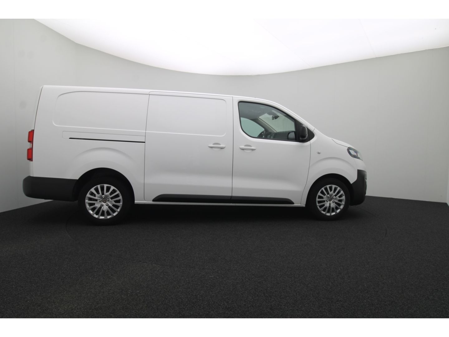 Fahrzeugabbildung Fiat Scudo L3 SX Automatik, AHK, Navi, Kamera,