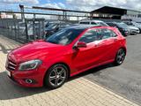 Mercedes-Benz A 180 7G BlueEfficiency Panorama/Leder/PDC/LED - : Rot, Teilleder, Panorama-Dach