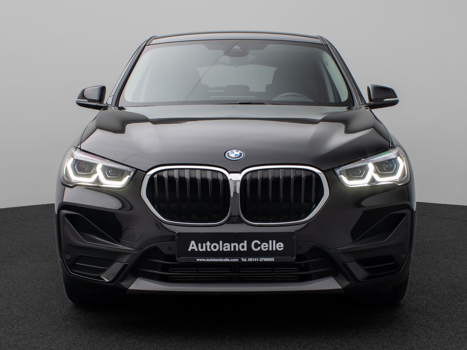 Fahrzeugabbildung BMW X1 xD25e AHK Navi+ HUD DAB H/K Komfort Sport LED