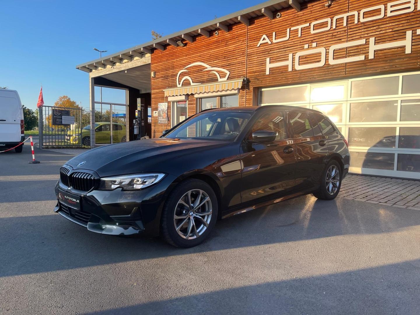 BMW 320 d Sport Line Touring Park-Assistent AHK-klap