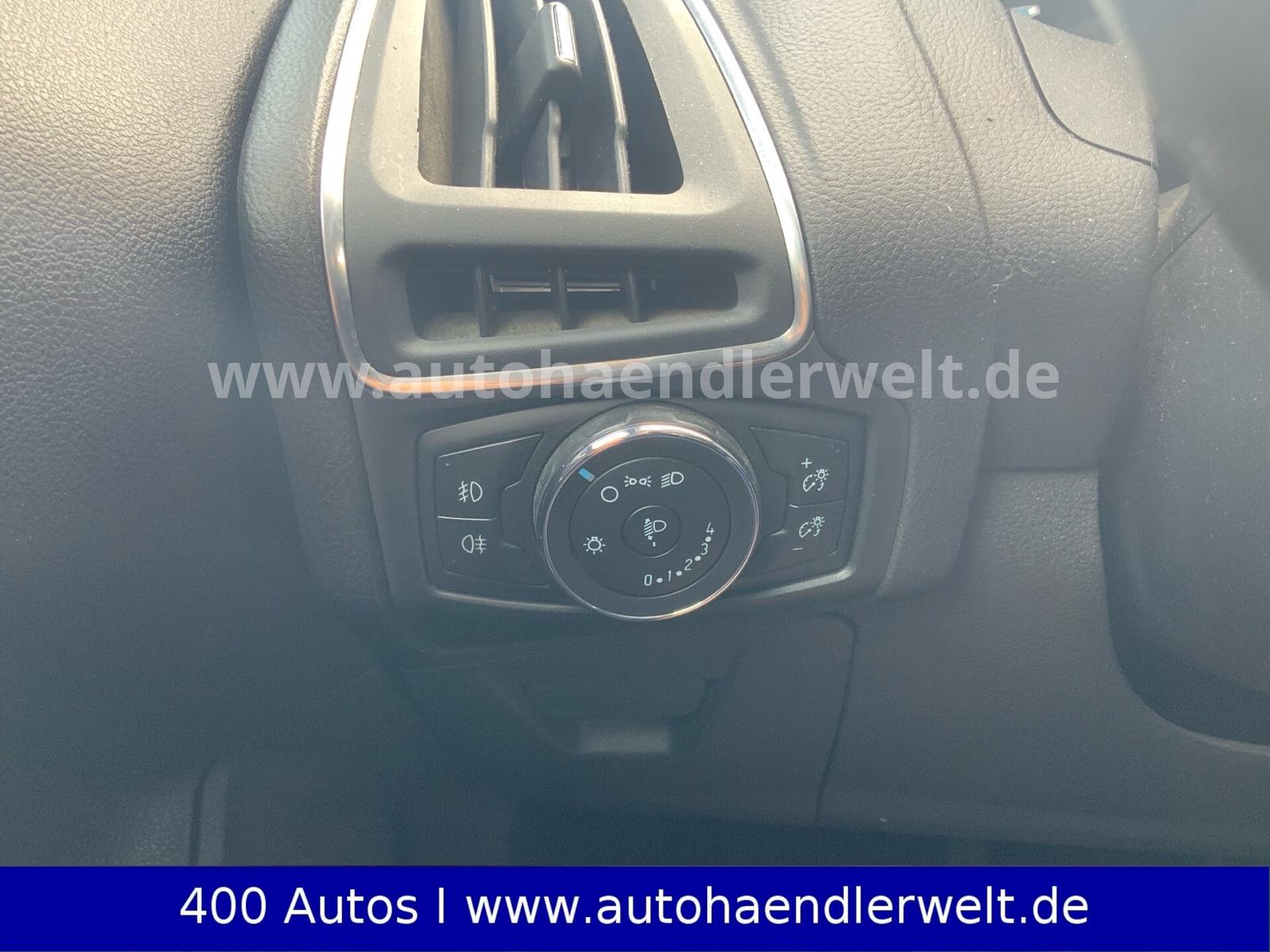 Ford Focus 2013 — photo 15