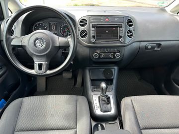 Volkswagen Golf Plus - 12
